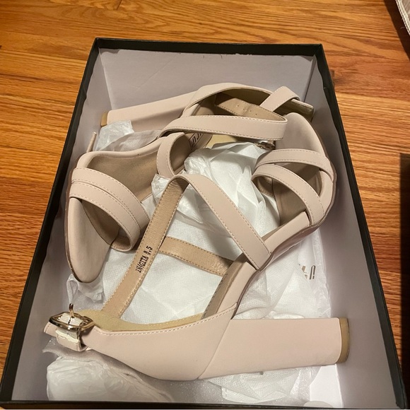 Women's Chunky Heel Sandal Strappy Open Toe Ankle Strap - Picture 5 of 10